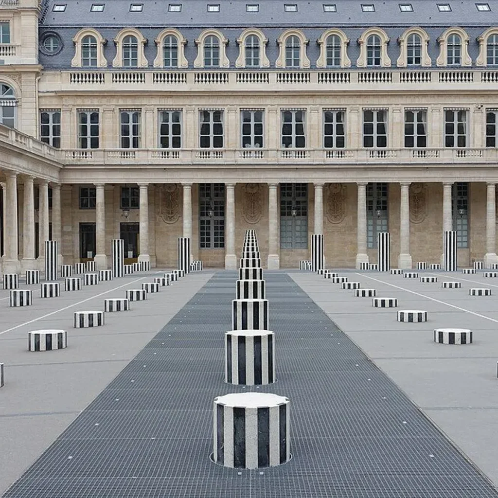 Colonnes de Buren/Les Deux Plateaux