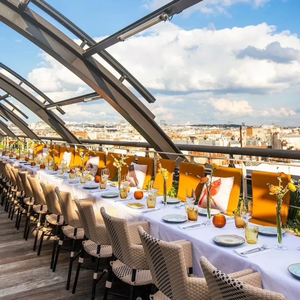 Les Rooftops Incontournables de Paris pour une Soirée Inoubliable